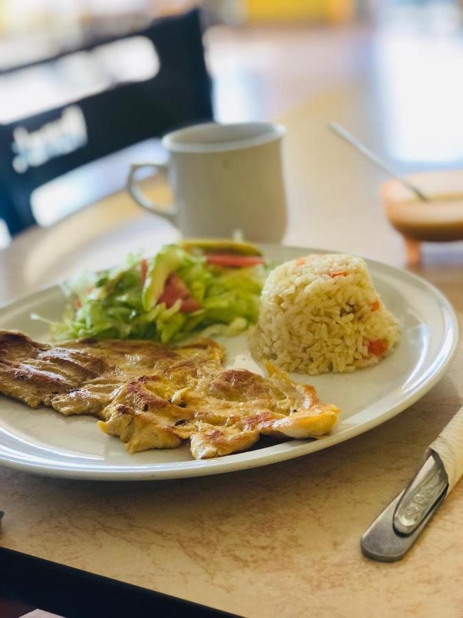 Hotel Y Restaurante Villas Del Sol Jalpan Εξωτερικό φωτογραφία